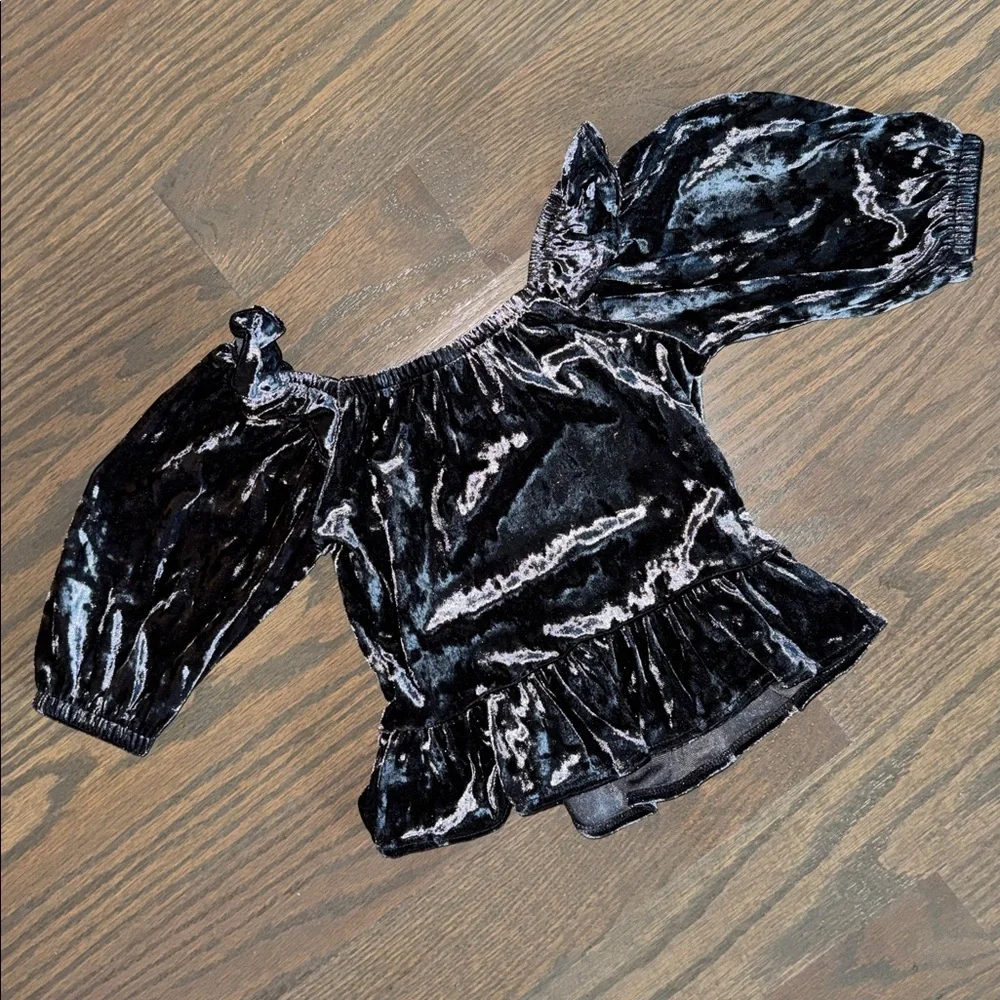 Old Navy Ruffled Velvet Peplum Top | 3T